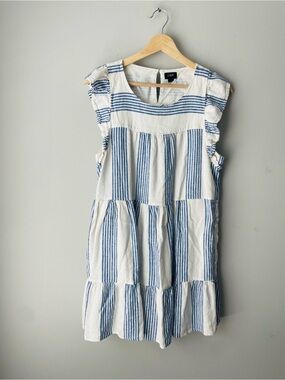 J. Crew Navy Label on White Fabric Top